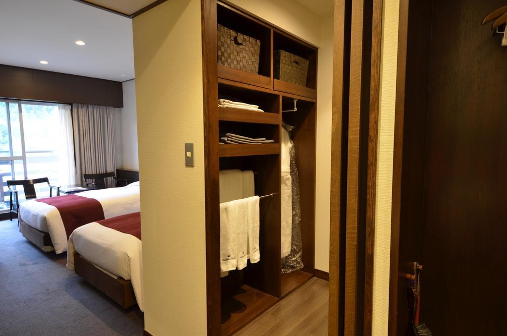 Gosenjaku Hotel Kamikochi Matsumoto Rum bild